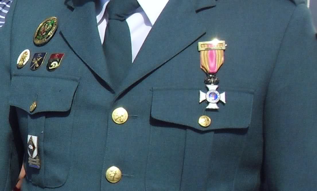 Distribuidor medallas militares